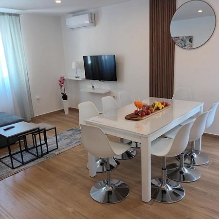 Apartmani Tolj Makarska Exteriör bild