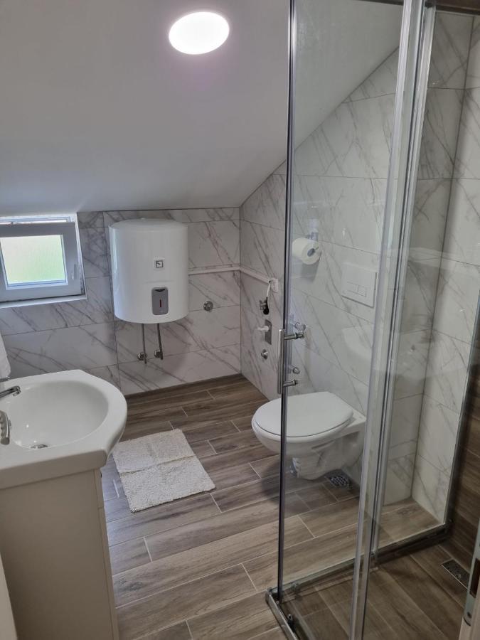 Apartmani Tolj Makarska Exteriör bild