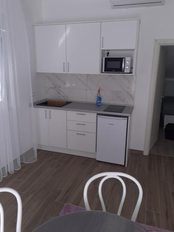 Apartmani Tolj Makarska Exteriör bild