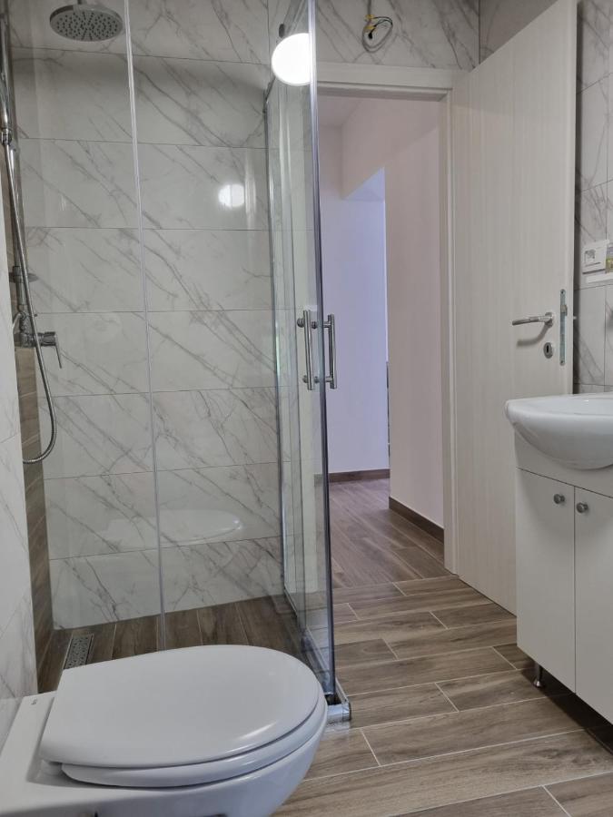Apartmani Tolj Makarska Exteriör bild
