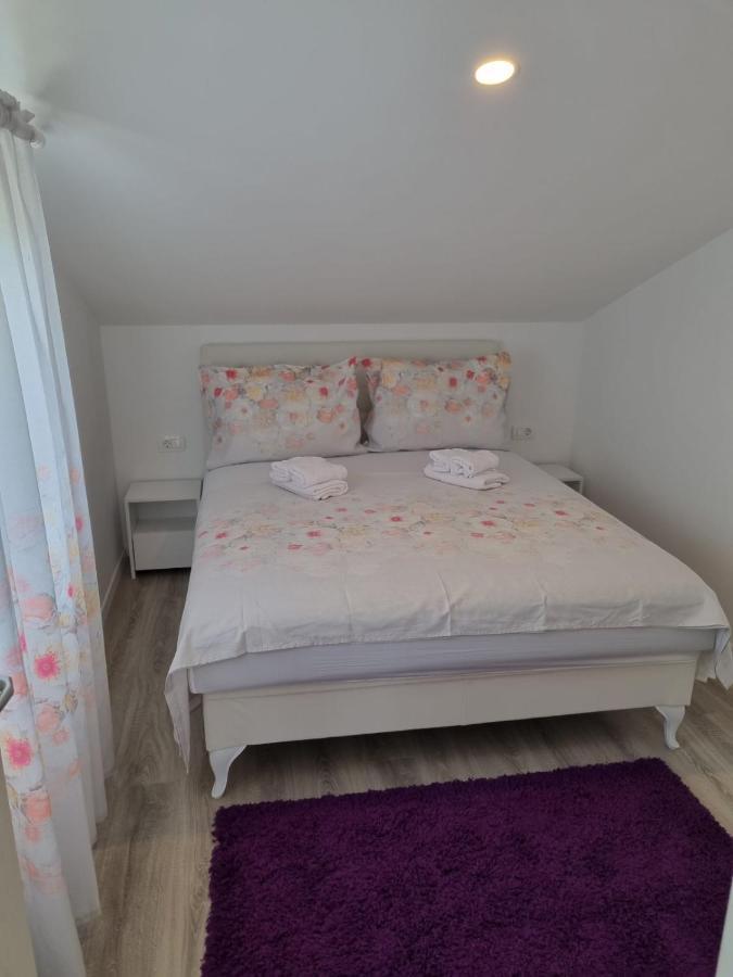 Apartmani Tolj Makarska Exteriör bild