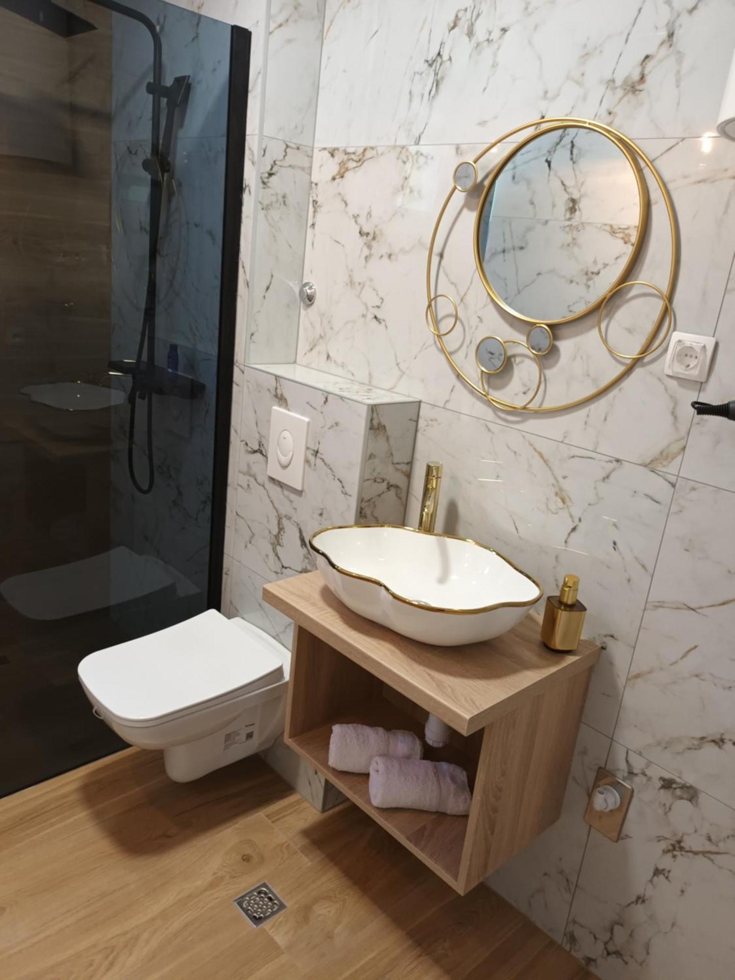 Apartmani Tolj Makarska Exteriör bild