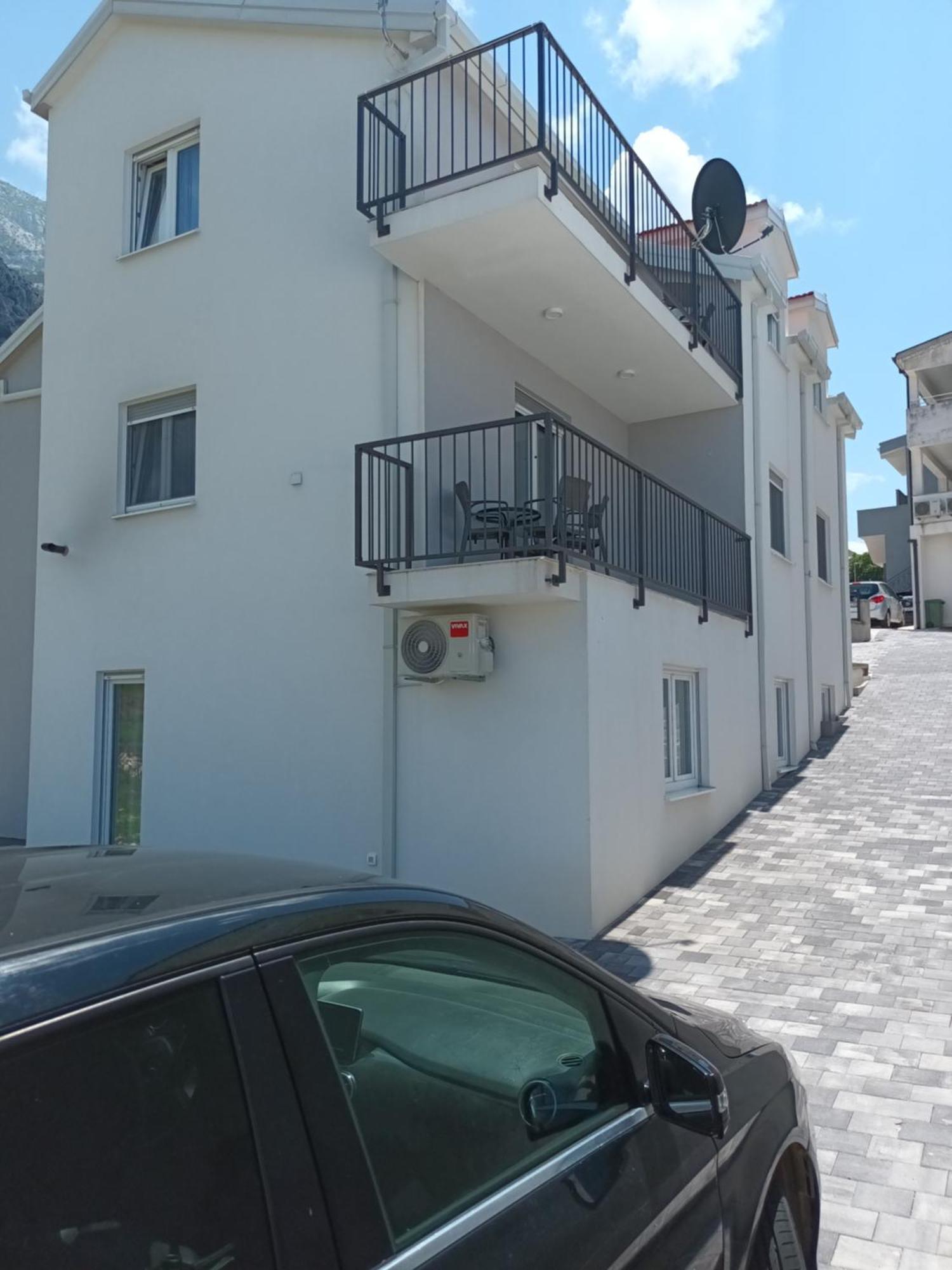 Apartmani Tolj Makarska Exteriör bild